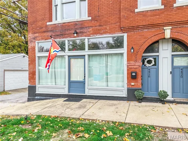 $295,000 | 4418 Connecticut Street, St. Louis, MO 63116