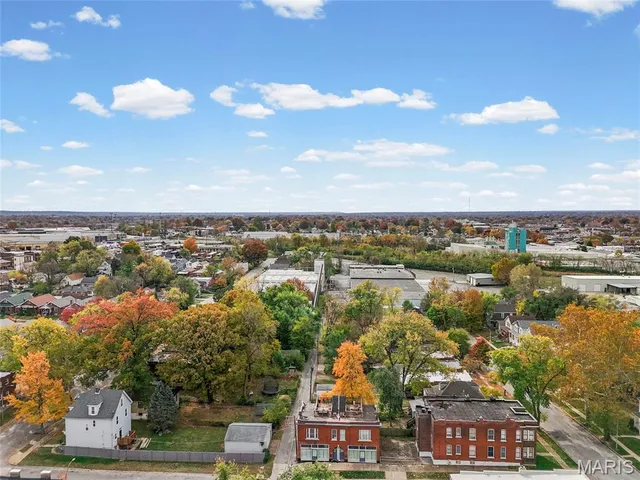 $295,000 | 4418 Connecticut Street, St. Louis, MO 63116