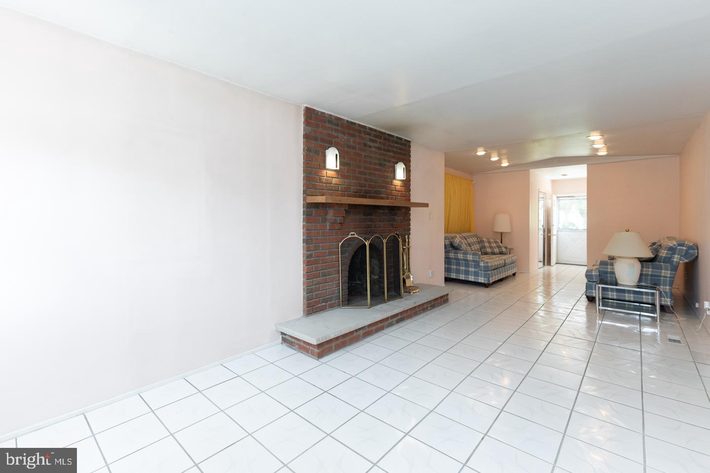 8305 Verree Road Philadelphia, PA 19111 - Photo 20 of 32 Gallery Image 20