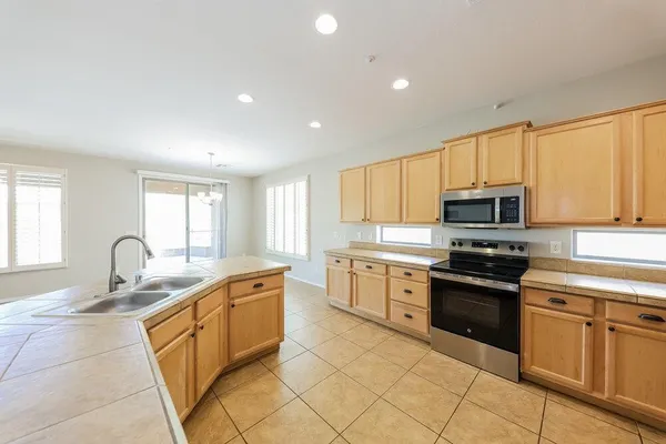 $2,245 | 12576 West Morning Vista Drive, Peoria, AZ 85383