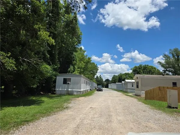 $450,000 | 1630 England Drive, Alexandria, LA 71303