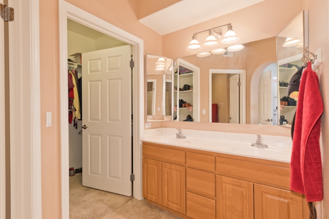 2723 Lake Pointe Drive, Unit 231 Spring Valley, CA 91977 - Photo 11 of 18