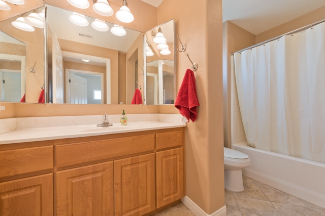 2723 Lake Pointe Drive, Unit 231 Spring Valley, CA 91977 - Photo 12 of 18