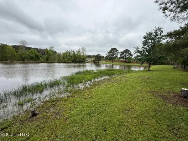 $125,000 | 1102 Highway 35, Carthage, MS 39051