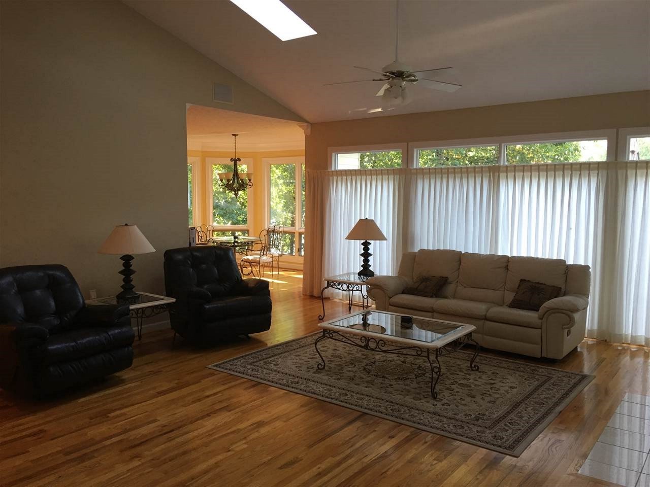214 Berwick Court Seneca, SC 29672 - Photo 5 of 39