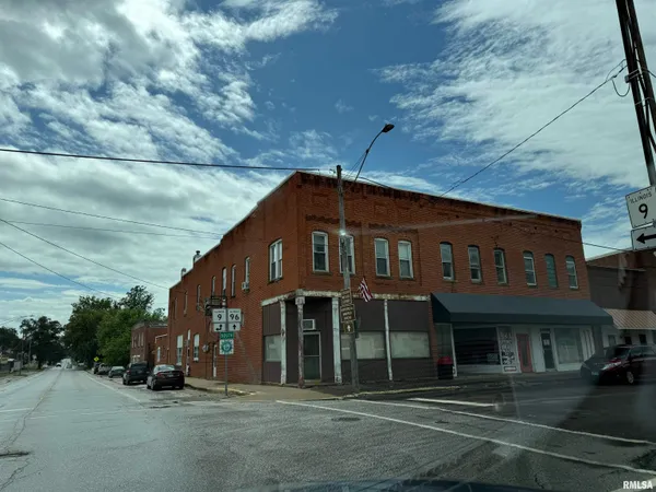 $50,000 | 297 Oak Street, Dallas City, IL 62330