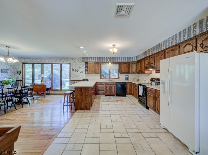26 Fitzer Road Frenchtown, NJ 08825 - Photo 10 of 21 Gallery Image 10
