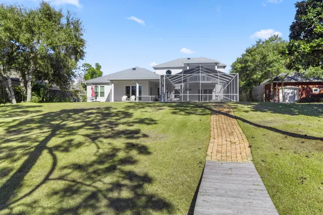 $2,000,000 | 8127 North Lagoon Drive, Panama City Beach, FL 32408