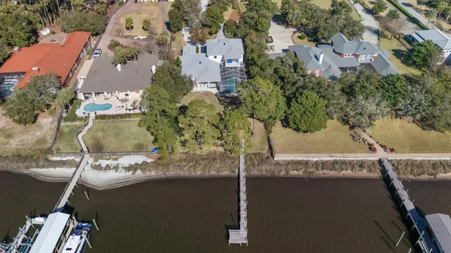 $2,000,000 | 8127 North Lagoon Drive, Panama City Beach, FL 32408