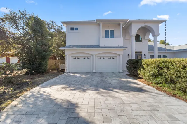 $2,000,000 | 8127 North Lagoon Drive, Panama City Beach, FL 32408