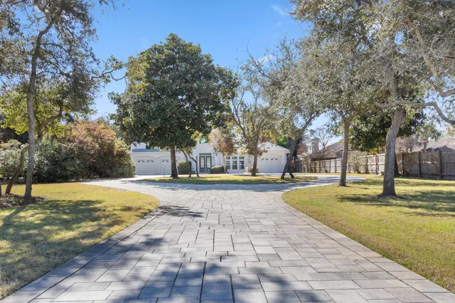 $2,000,000 | 8127 North Lagoon Drive, Panama City Beach, FL 32408