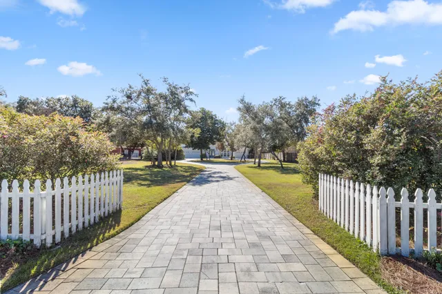 $2,000,000 | 8127 North Lagoon Drive, Panama City Beach, FL 32408