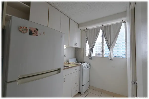 $1,600 | 747 Amana Street, Unit 2002, Honolulu, HI 96814