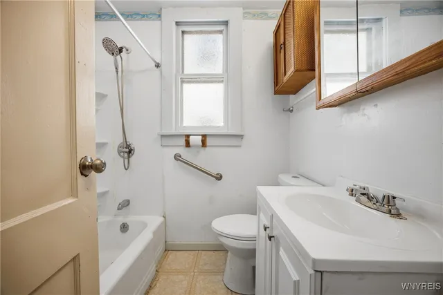 $109,900 | 221 Newfield Street, Buffalo, NY 14207