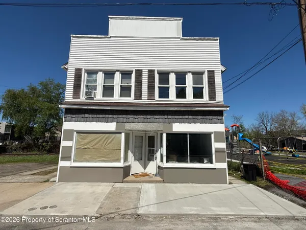 $1,200 | 1319 Capouse Avenue, Unit REAR, Scranton, PA 18509