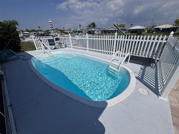 $3,000 | 5102 Blue Heron Drive, New Port Richey, FL 34652