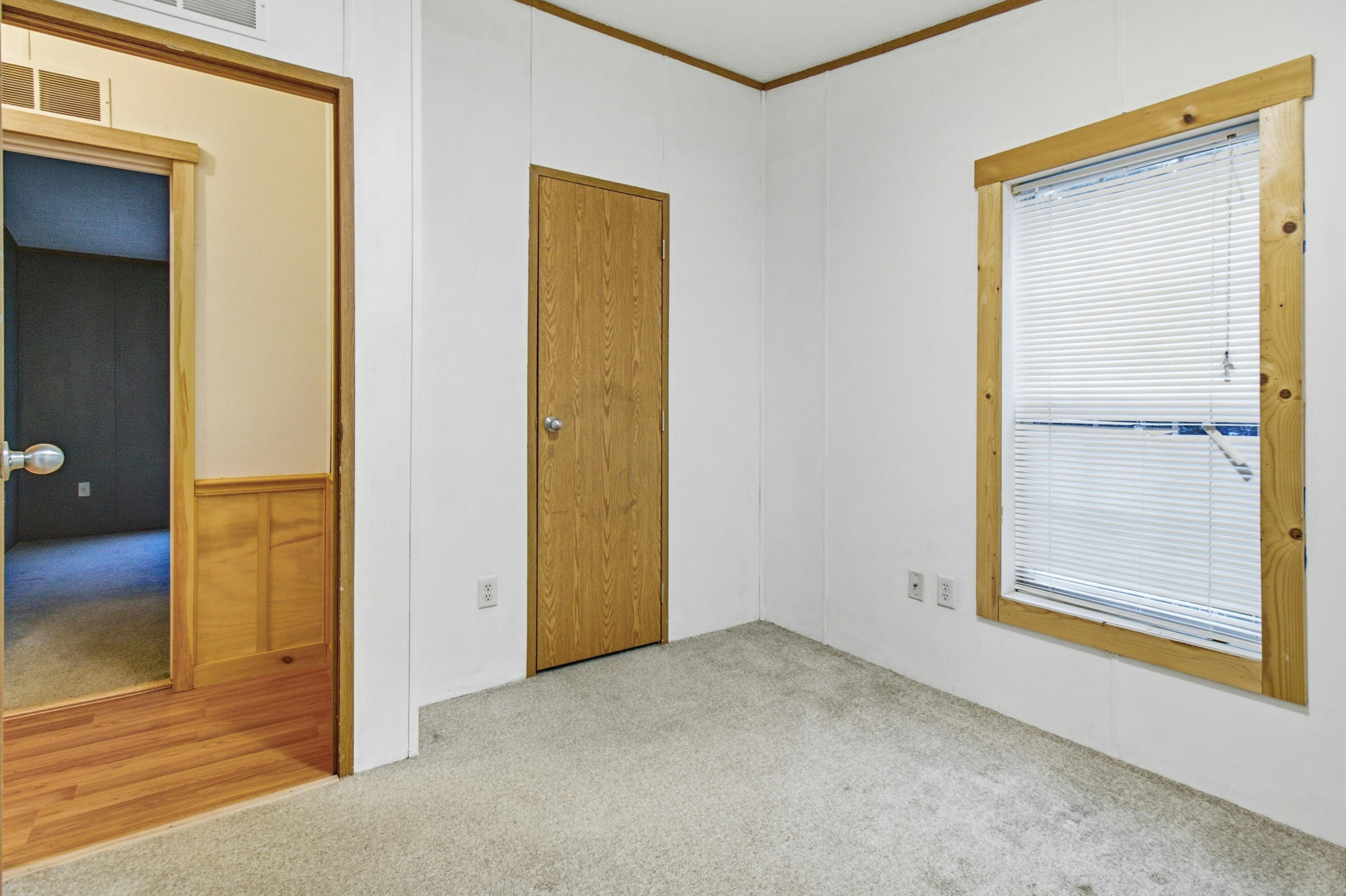 19 Terrace View Sabattus, ME 04280 - Photo 23 of 34 19 Terrace Sabattus-30