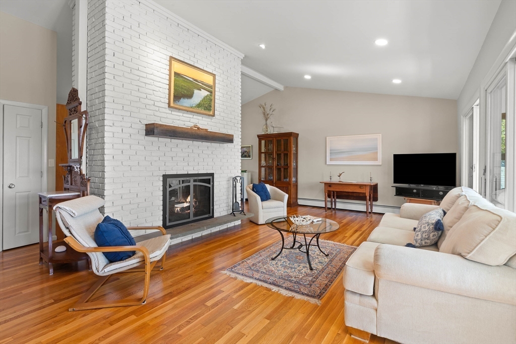 24 Clark Road Ipswich, MA 01938 - Photo 8 of 42