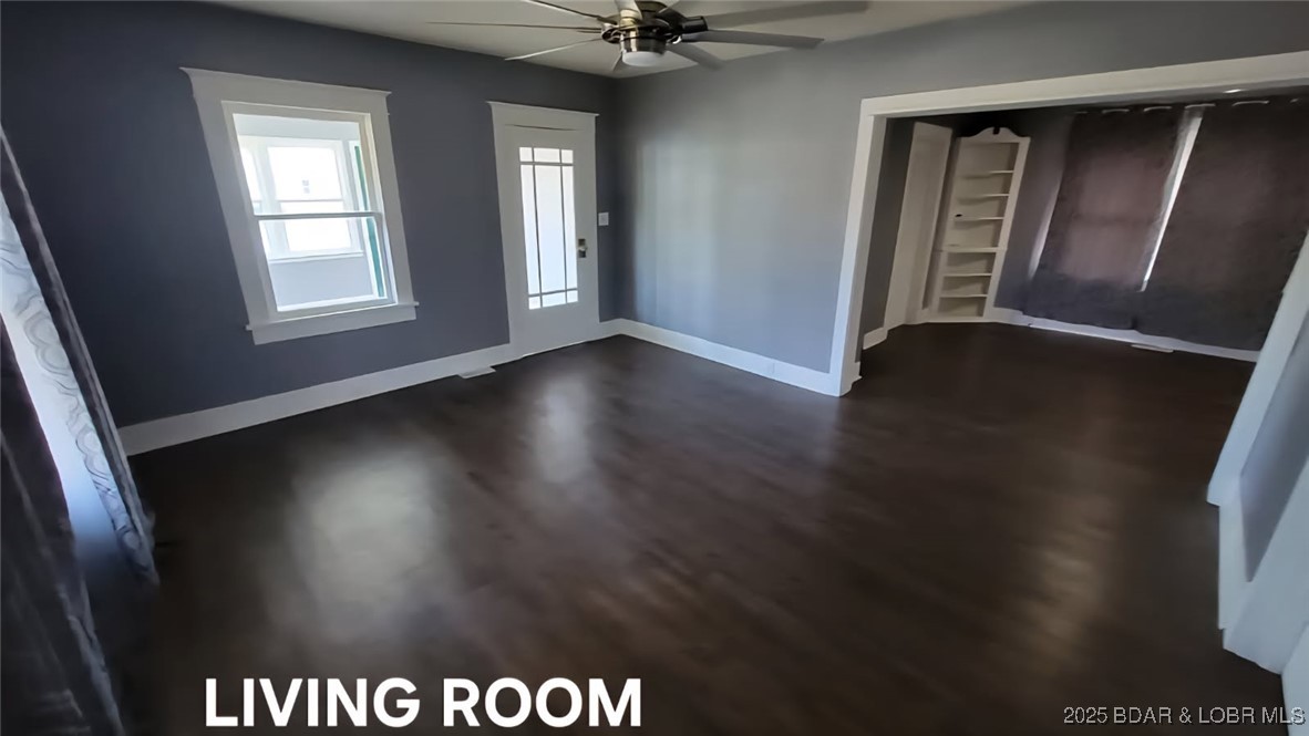 501 South Oak Street Versailles, MO 65084 - Photo 19 of 52