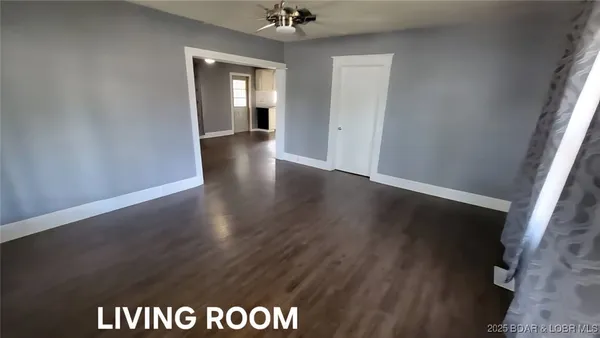 $286,000 | 501 South Oak Street, Versailles, MO 65084