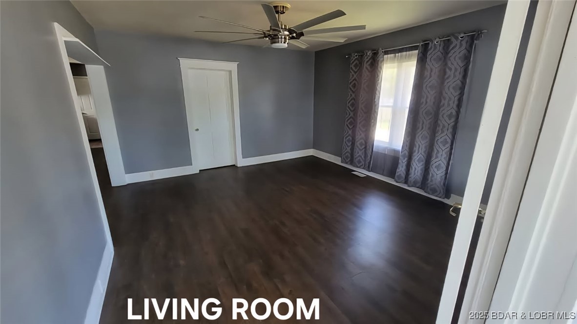 501 South Oak Street Versailles, MO 65084 - Photo 21 of 52