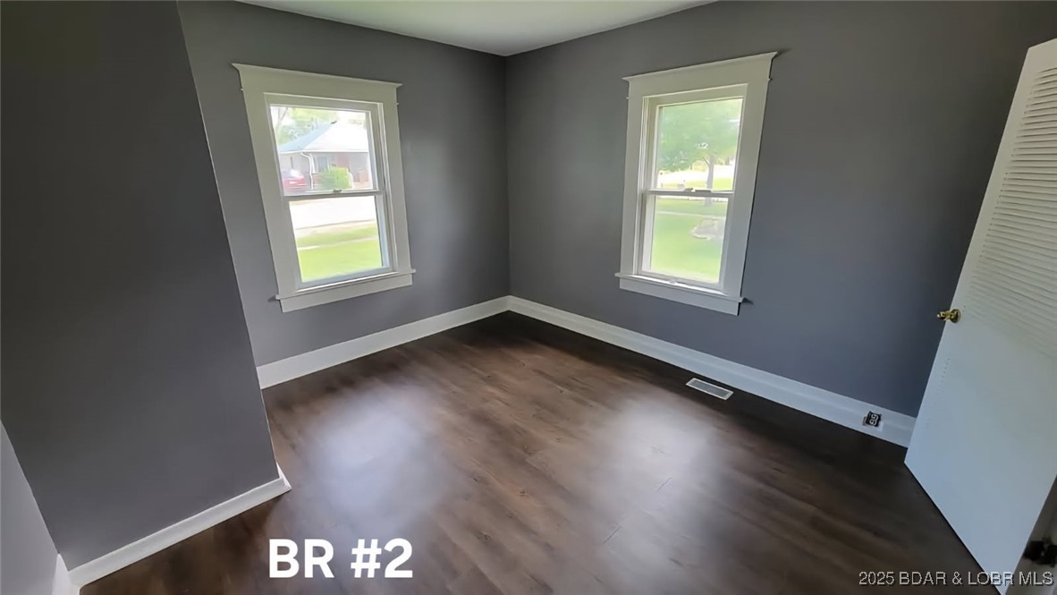 501 South Oak Street Versailles, MO 65084 - Photo 25 of 52