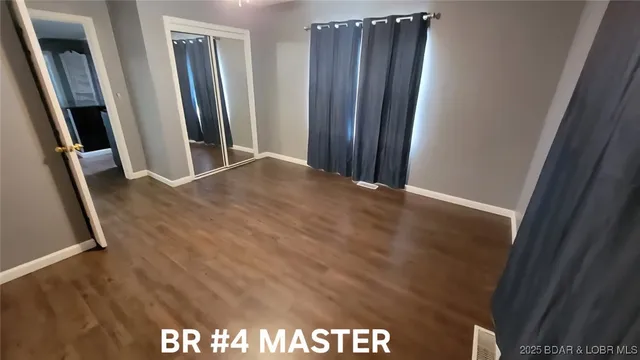 $292,500 | 501 South Oak Street, Versailles, MO 65084