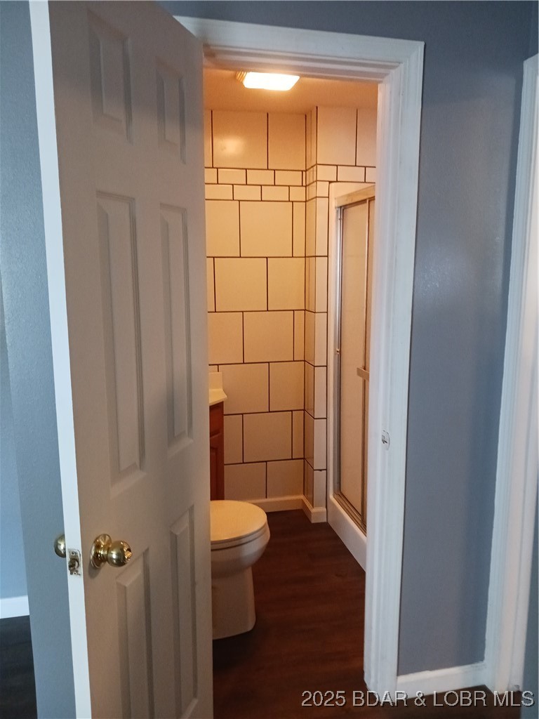 501 South Oak Street Versailles, MO 65084 - Photo 33 of 52 #2 Bath