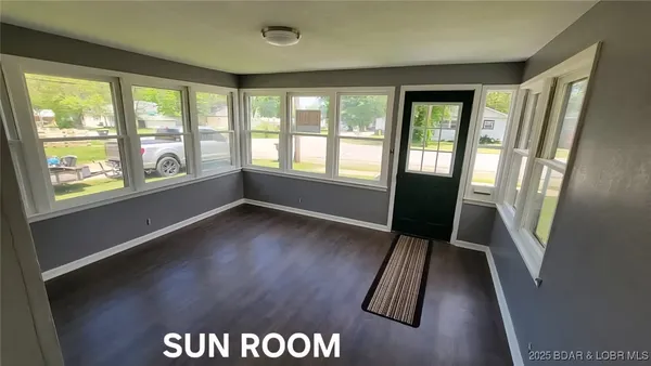 $286,000 | 501 South Oak Street, Versailles, MO 65084