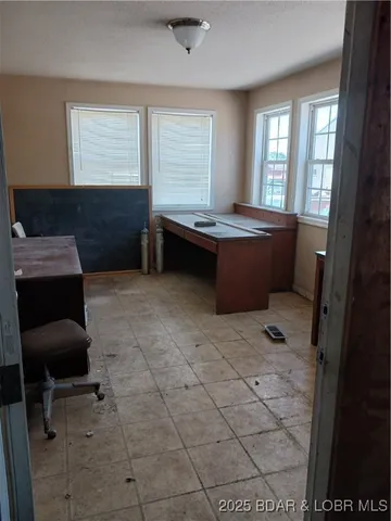 $292,500 | 501 South Oak Street, Versailles, MO 65084