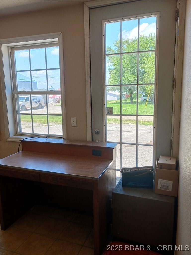 501 South Oak Street Versailles, MO 65084 - Photo 47 of 52 Office