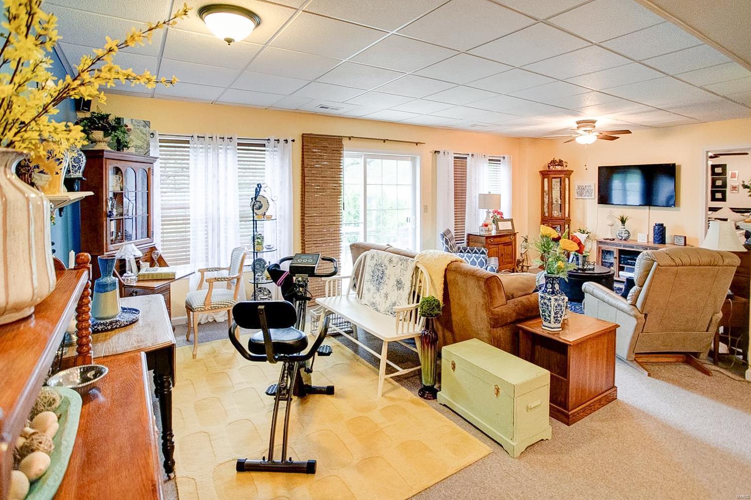 5002 Castlegate Lane Godfrey, IL 62035 - Photo 18 of 32 Gallery Image 18