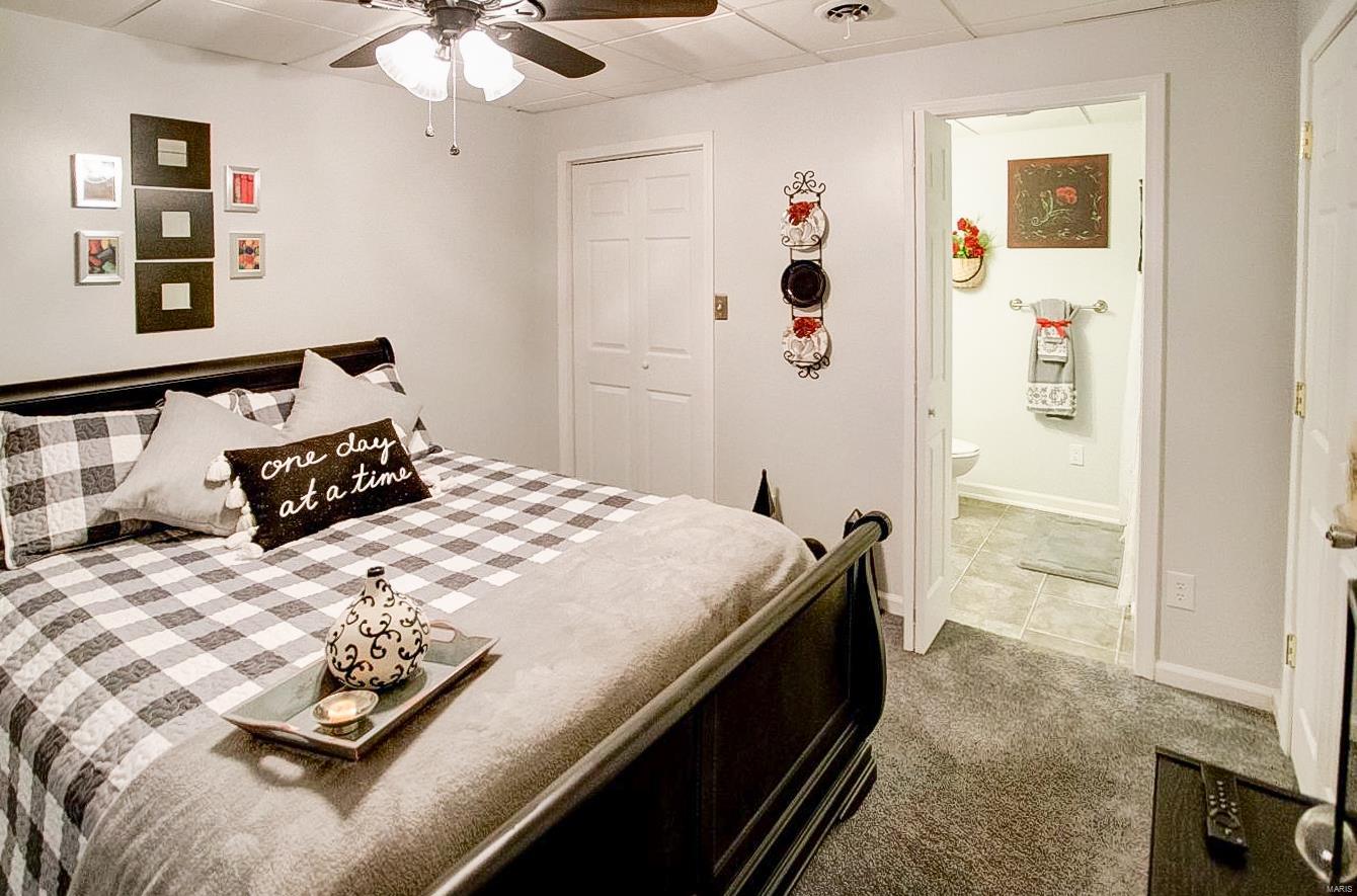 5002 Castlegate Lane Godfrey, IL 62035 - Photo 25 of 32 Gallery Image 25