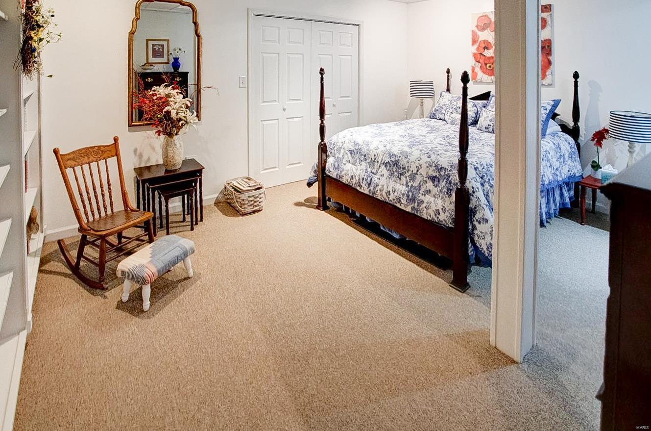5002 Castlegate Lane Godfrey, IL 62035 - Photo 27 of 32 Gallery Image 27
