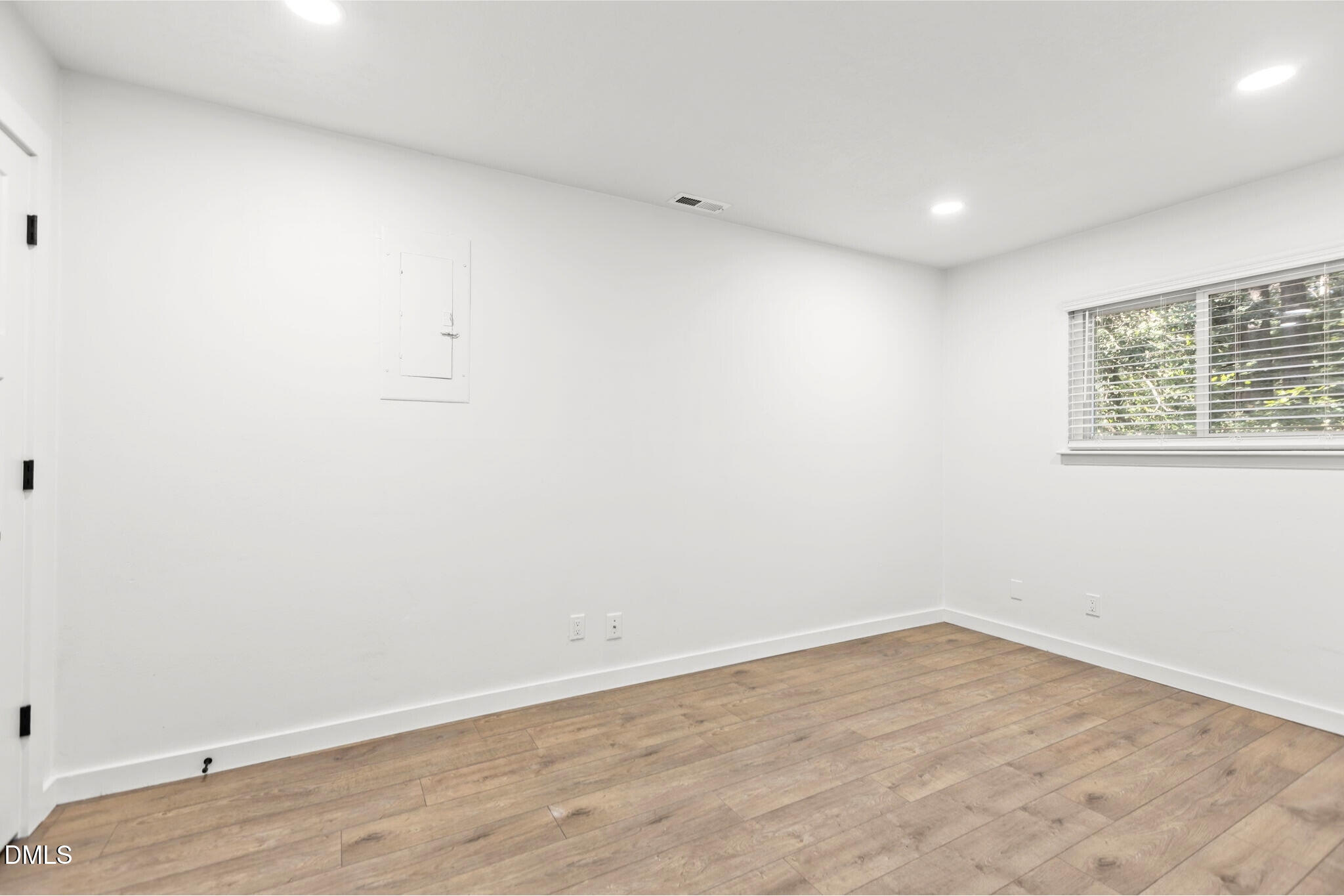 7313 Longstreet Drive Raleigh, NC 27615 - Photo 12 of 41 10