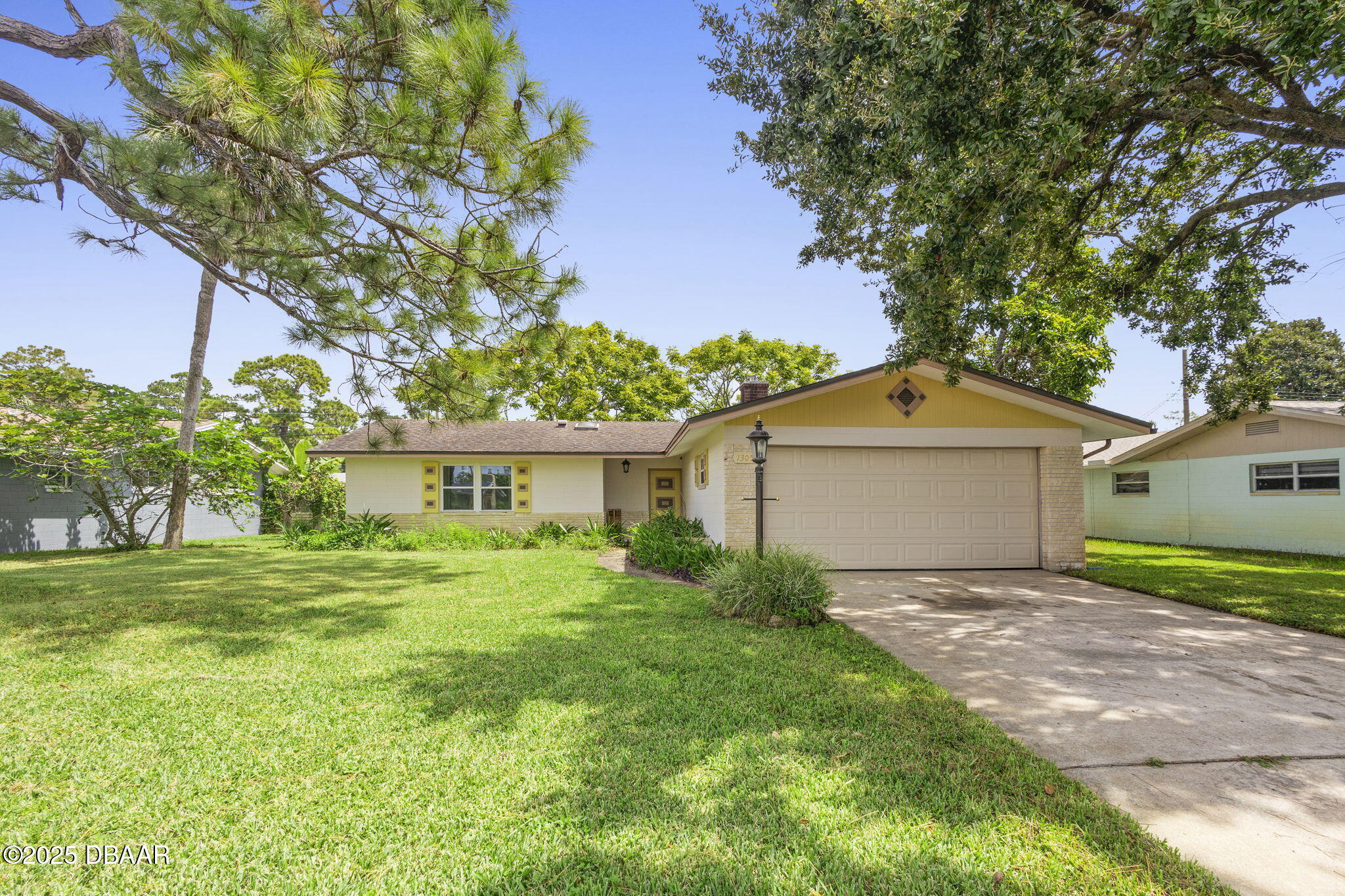 1305 Sunland Road Daytona Beach, FL 32114 - Photo 1 of 28 2-web-or-mls-1305 Sunland Rd, Daytona Be