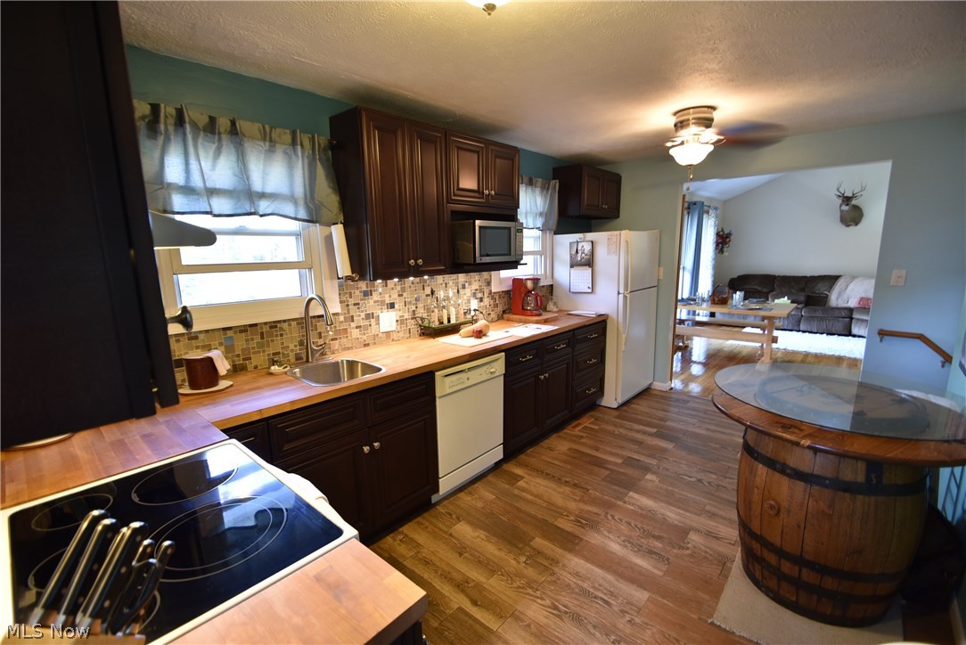 2446 Call Road Stow, OH 44224 - Photo 5 of 32