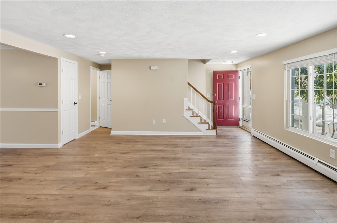 33 Eagle Run Warwick, RI 02818 - Photo 9 of 40