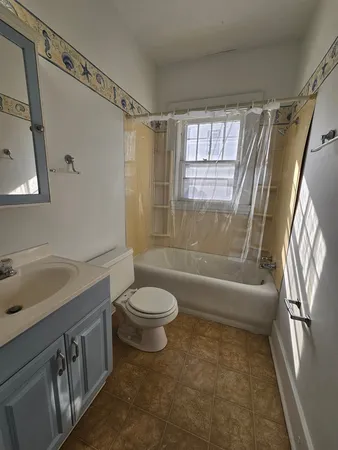 $325,000 | 1818 Esplanade Avenue, Davenport, IA 52803