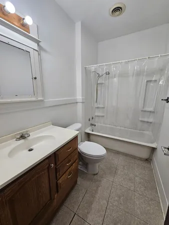 $325,000 | 1818 Esplanade Avenue, Davenport, IA 52803