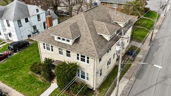 $325,000 | 1818 Esplanade Avenue, Davenport, IA 52803