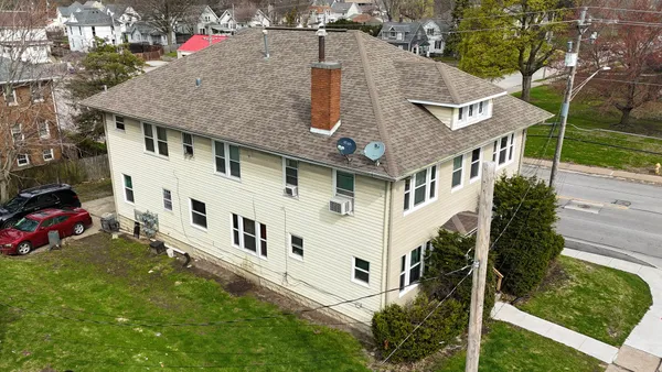 $325,000 | 1818 Esplanade Avenue, Davenport, IA 52803