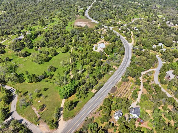 $599,000 | 44908 Highway 49, Ahwahnee, CA 93601
