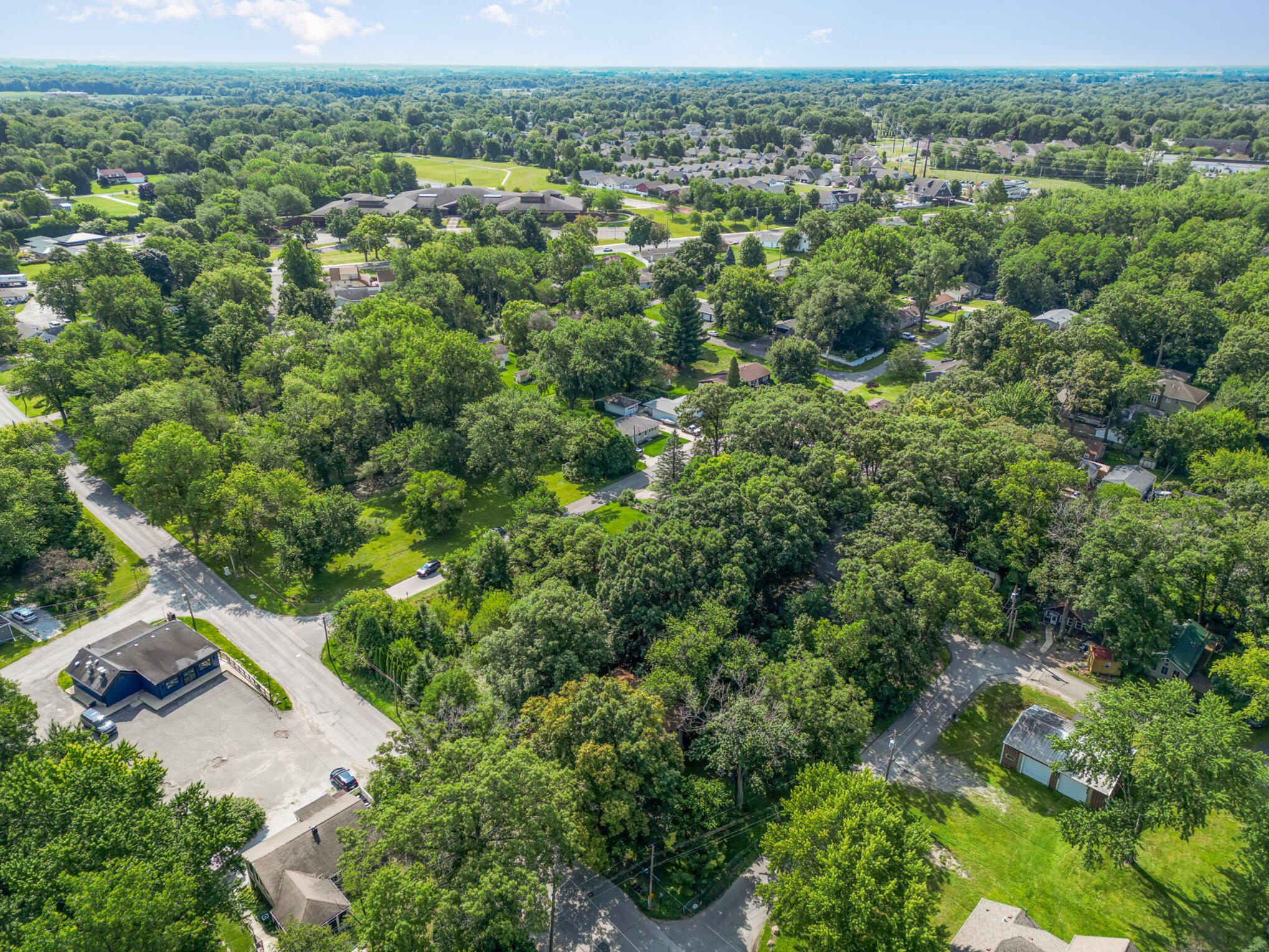 4203 John Street Valparaiso, IN 46383 - Photo 25 of 41 2038x1529