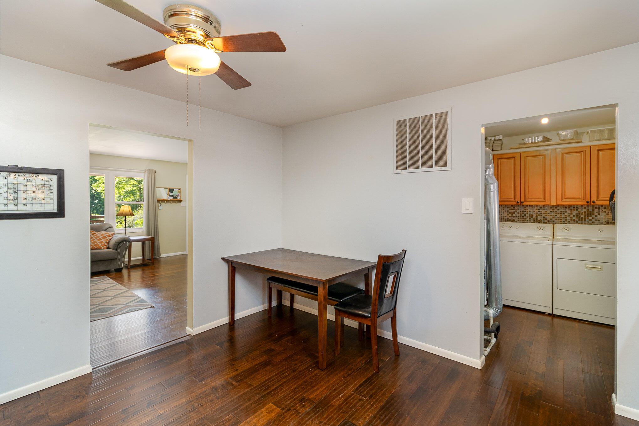 4203 John Street Valparaiso, IN 46383 - Photo 29 of 41 2038x1359