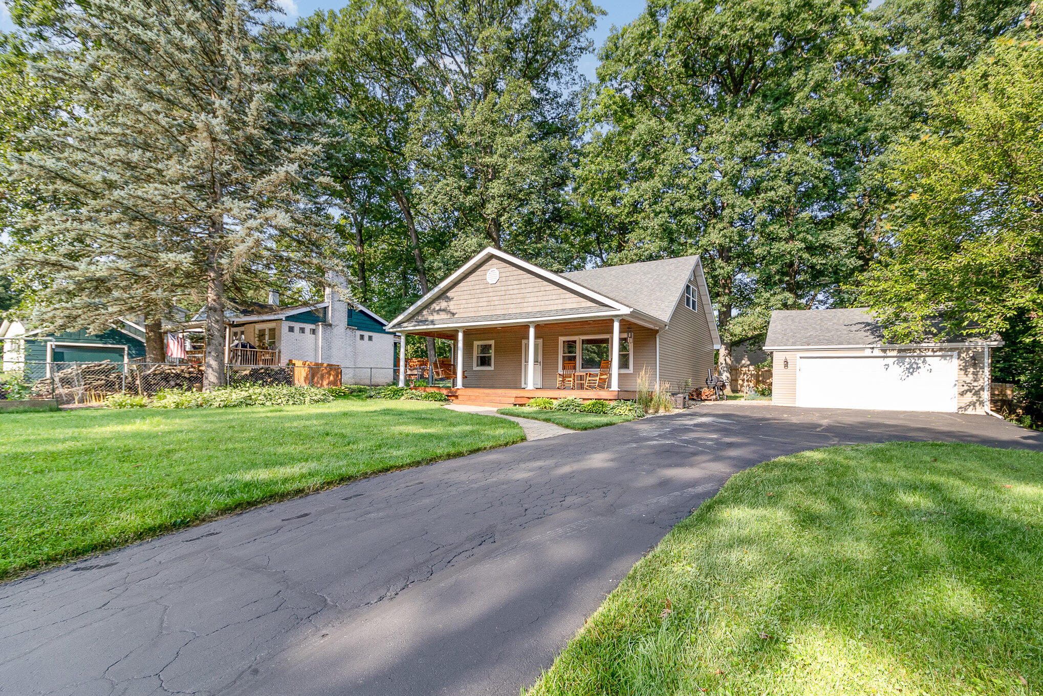 4203 John Street Valparaiso, IN 46383 - Photo 3 of 41 2038x1359