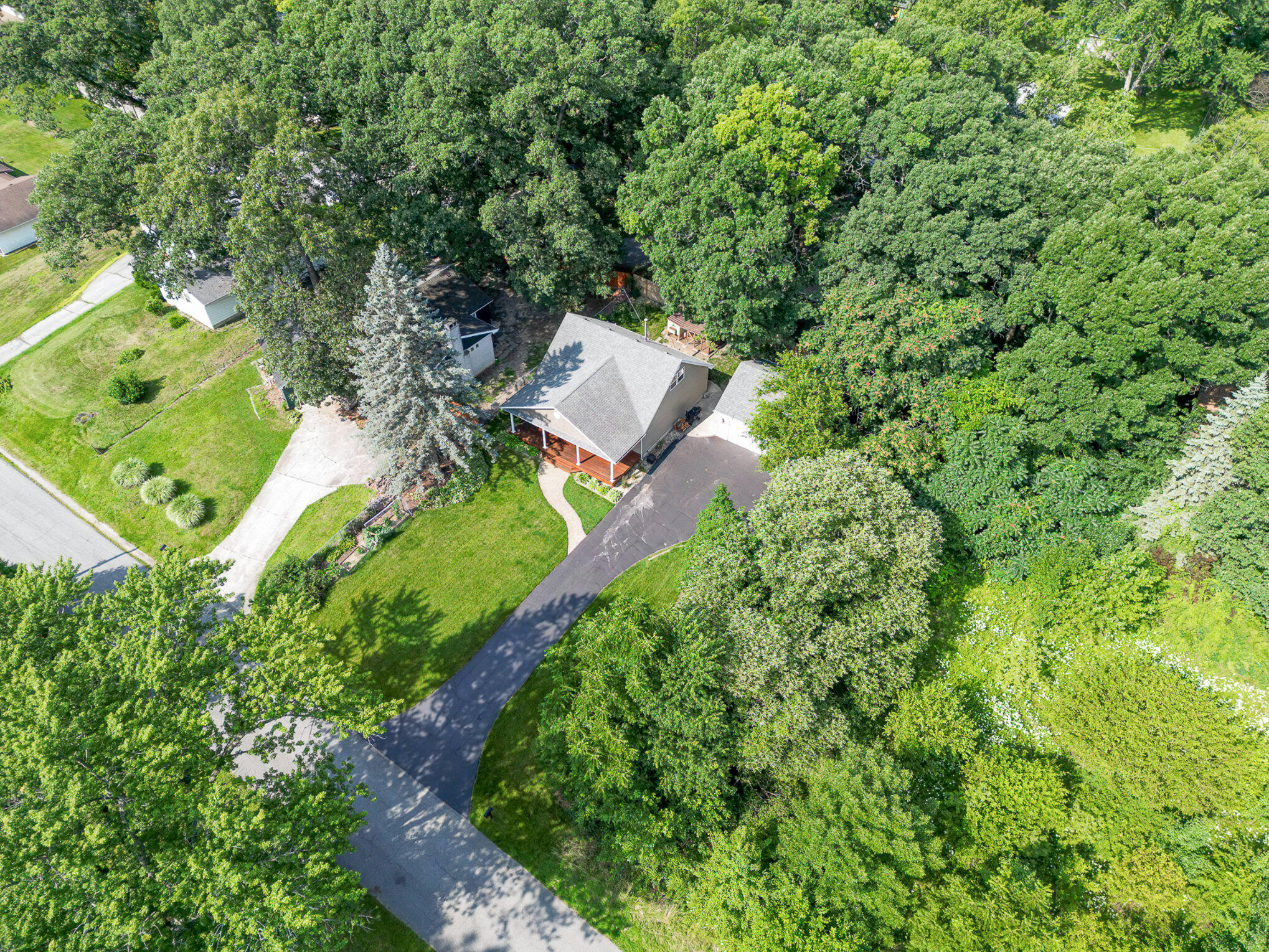 4203 John Street Valparaiso, IN 46383 - Photo 35 of 41 2038x1529