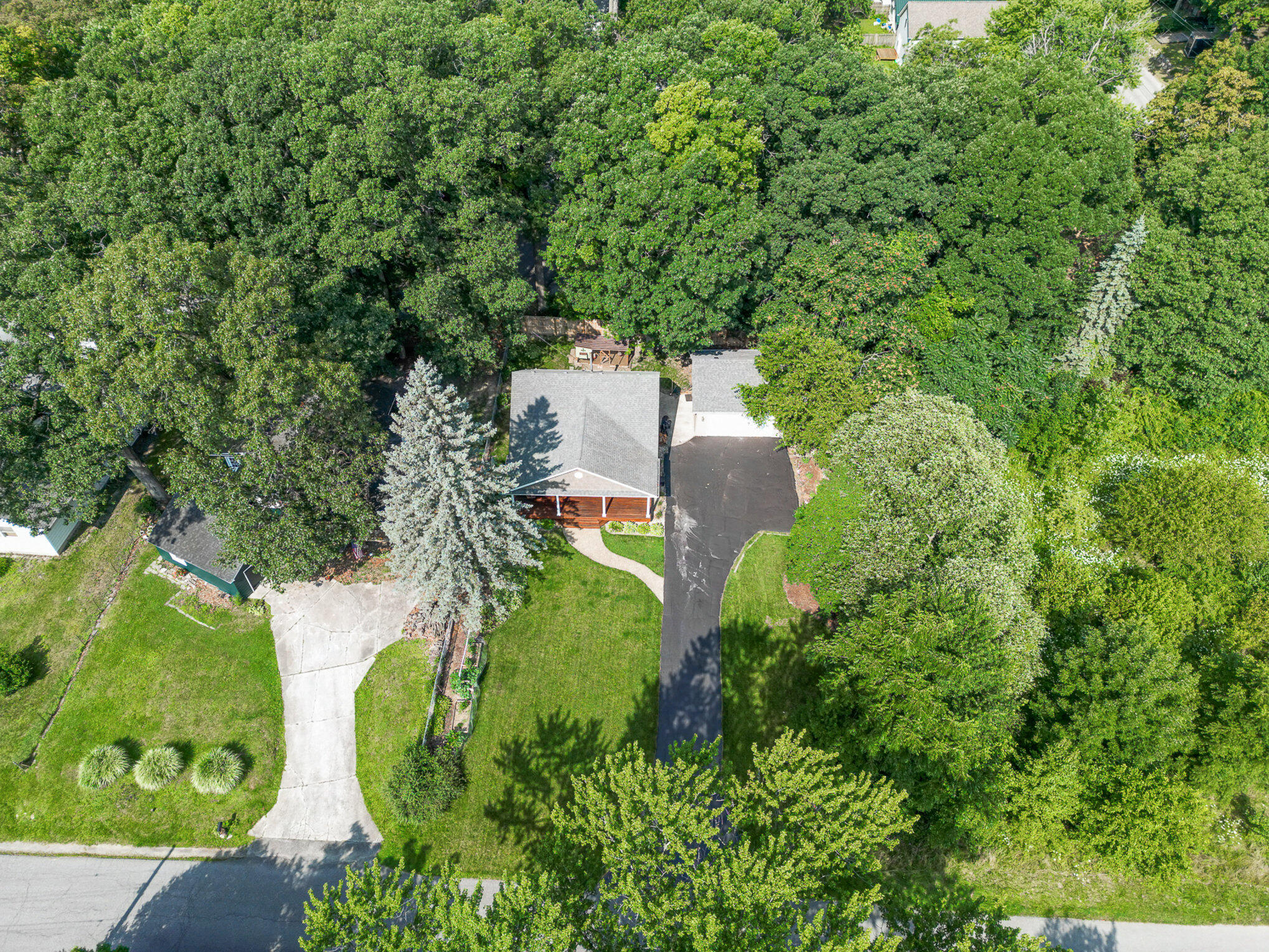 4203 John Street Valparaiso, IN 46383 - Photo 36 of 41 2038x1529