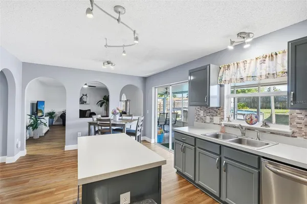 $364,900 | 2150 Sandridge Circle, Eustis, FL 32726