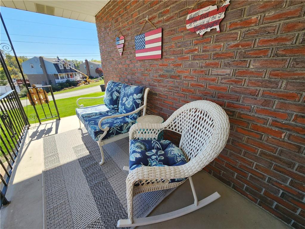 129 Ruth Place Belle Vernon, PA 15012 - Photo 2 of 25 Gallery Image 2